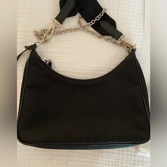 Prada Nylon Re-edition 2005 Shoulder Bag black - Picture 15 of 16